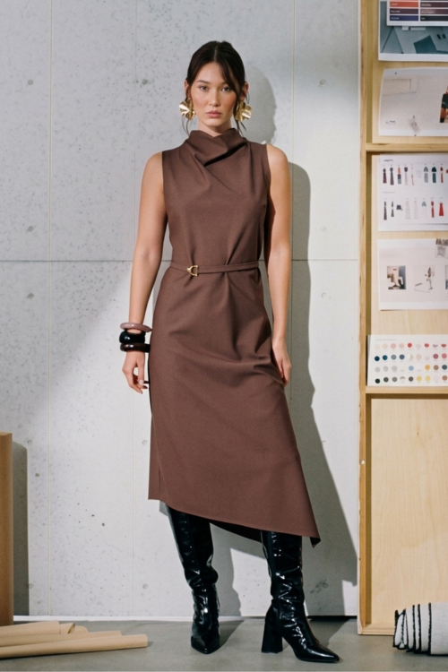 VESTIDO HANA ASSIMETRICO MARROM